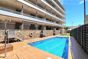 Pool - TORRE QUIMETA B3 SALATA (Rosas / Roses)