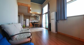 네이처빌 | 거실 공간 | 평면 TV, 바닥 난방/온돌