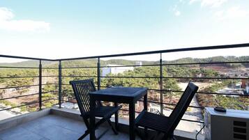 Chambre Double, 1 lit double, non-fumeur, vue jardin (Nature) | Balcon