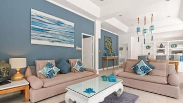 2-Bedroom Villa with Private Pool | Living area | 32-inch flat-screen TV with digital channels, TV, Netflix