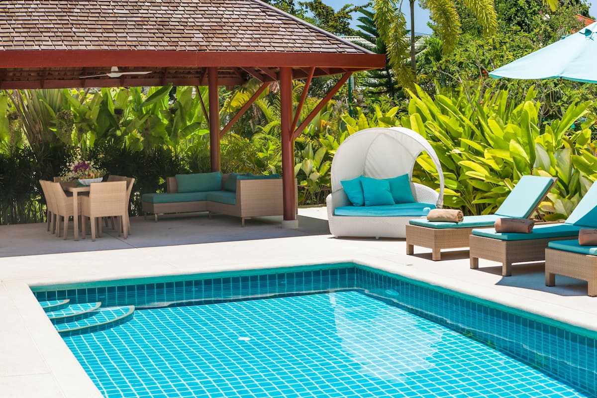 Private pool