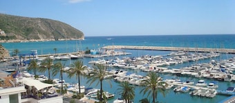 Superbe appartement dans résidence privée au pied de la mer