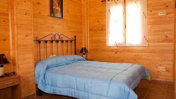 1 Schlafzimmer, Bügeleisen/Bügelbrett, Reisekinderbett, kostenloses WLAN