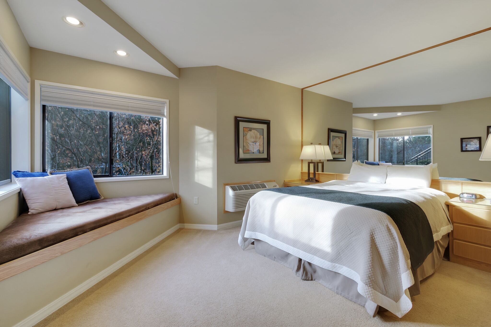 Private, hotel style suite in Bend with access to fitness center.