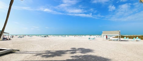 Aan het strand