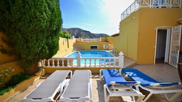 Piscine extérieure