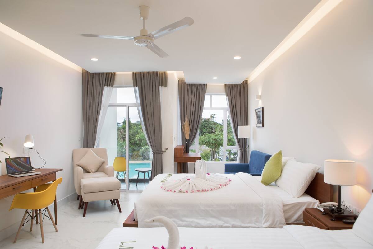 Sábanas de algodón egipcio, ropa de cama de alta calidad y minibar
