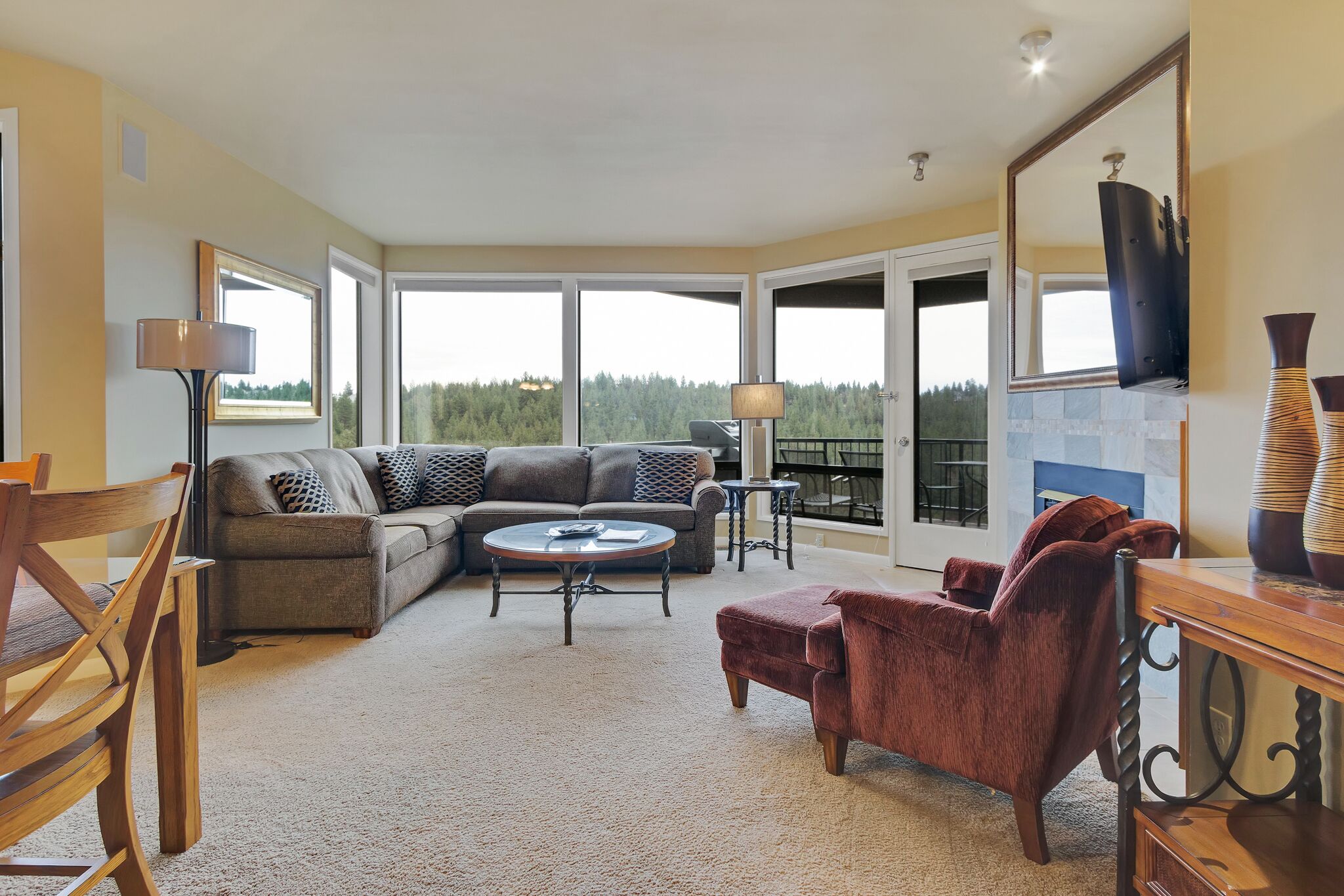 Enjoy Deschutes River Views from Beautiful 2-Bedroom Mt. Bachelor Village Condo