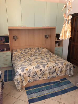 1 Schlafzimmer, Bügeleisen/Bügelbrett