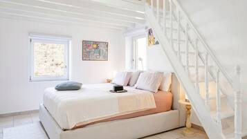 2 soverom, skrivebord, strykejern/-brett og wi-fi (inkludert)