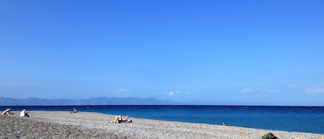 Beach nearby, sun loungers, beach towels