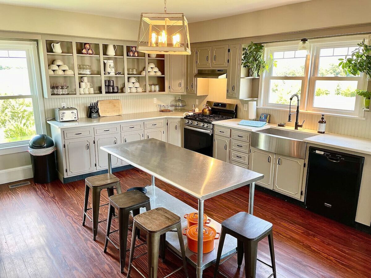 雪櫃、微波爐、焗爐、爐具