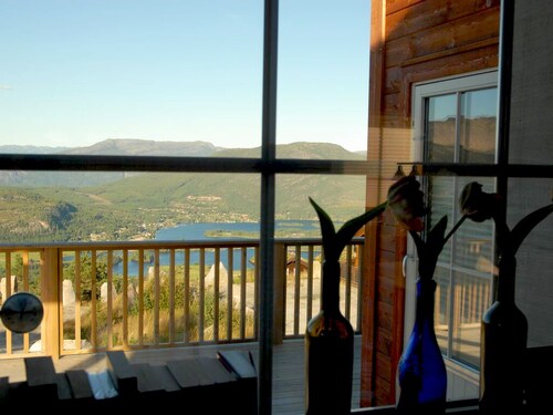 Ferienhaus mit wunderschöner Aussicht und Sauna, Hund erlaubt