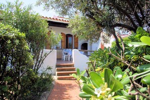 Property grounds - Sa Fiorida Type D / 2 - Mediterranean house with 3 bedrooms and sea views (Valledoria)