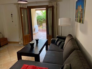 Una Smart TV, una pantalla de ordenador