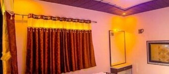 Peacock's Crest Resort