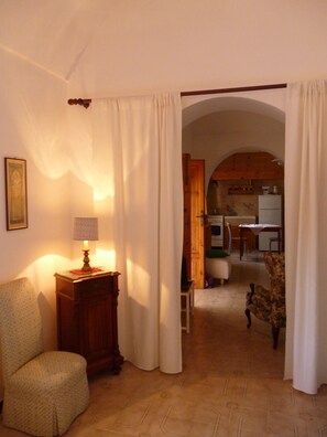 Interior - Cosy trullo in the Itria Valley (martina franca)
