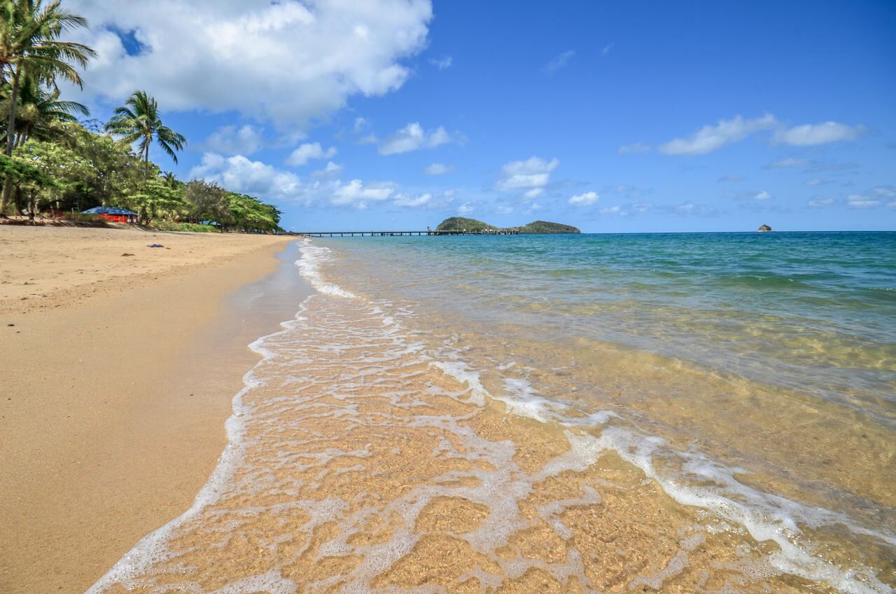 Lxry 2 bed Apt-Sea and Mountain View — image 25