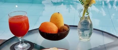 Outdoor pool, open 6:00 AM to 10:00 PM, sun loungers