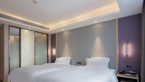 Deluxe Twin Room - Lavande Hotel (Baiyun Ave North Metro Station) (Guangzhou)