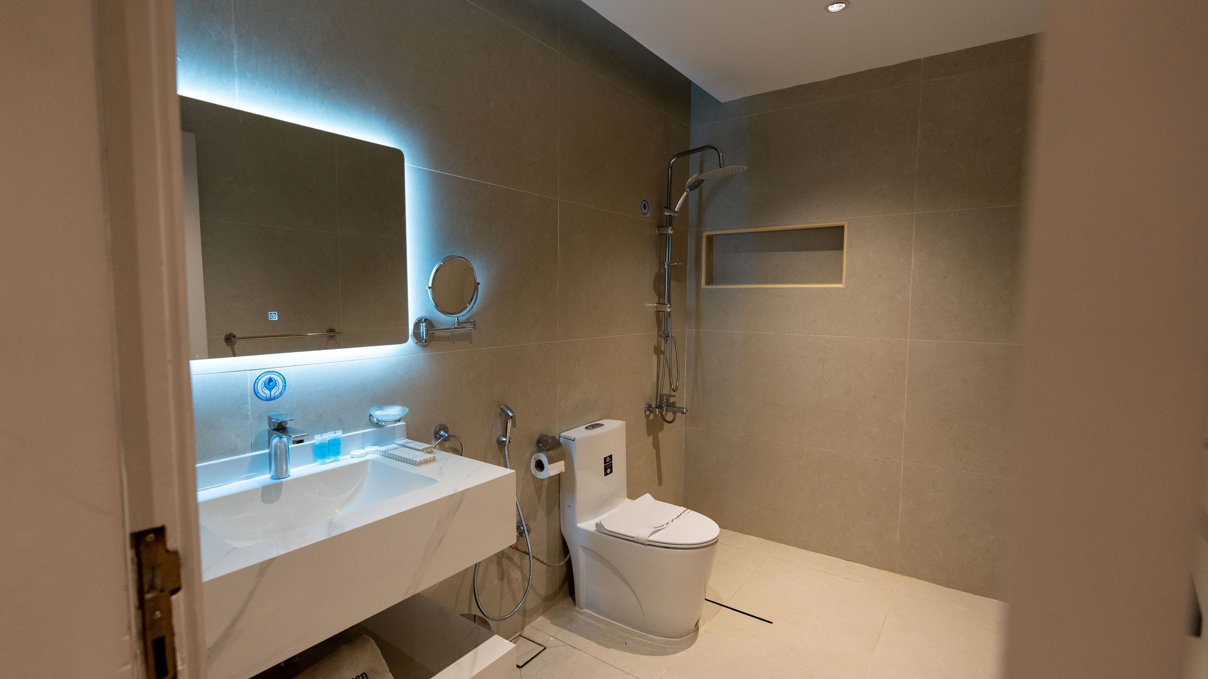 Photo - Capital O 162 Brzeen Hotel