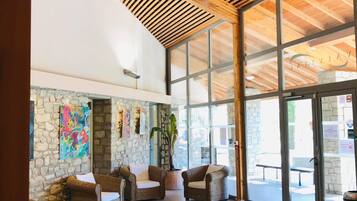Resepsionis spa