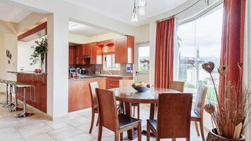Villa (3 Bedrooms) | Bahagian dalam