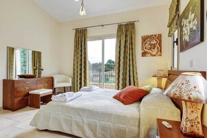 Villa (3 Bedrooms) | Interior