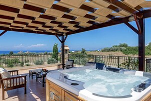 Villa (3 Bedrooms) | Exterior