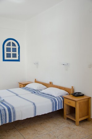 Individually decorated, individually furnished, free WiFi, bed sheets - Ios Sunset (Ios)