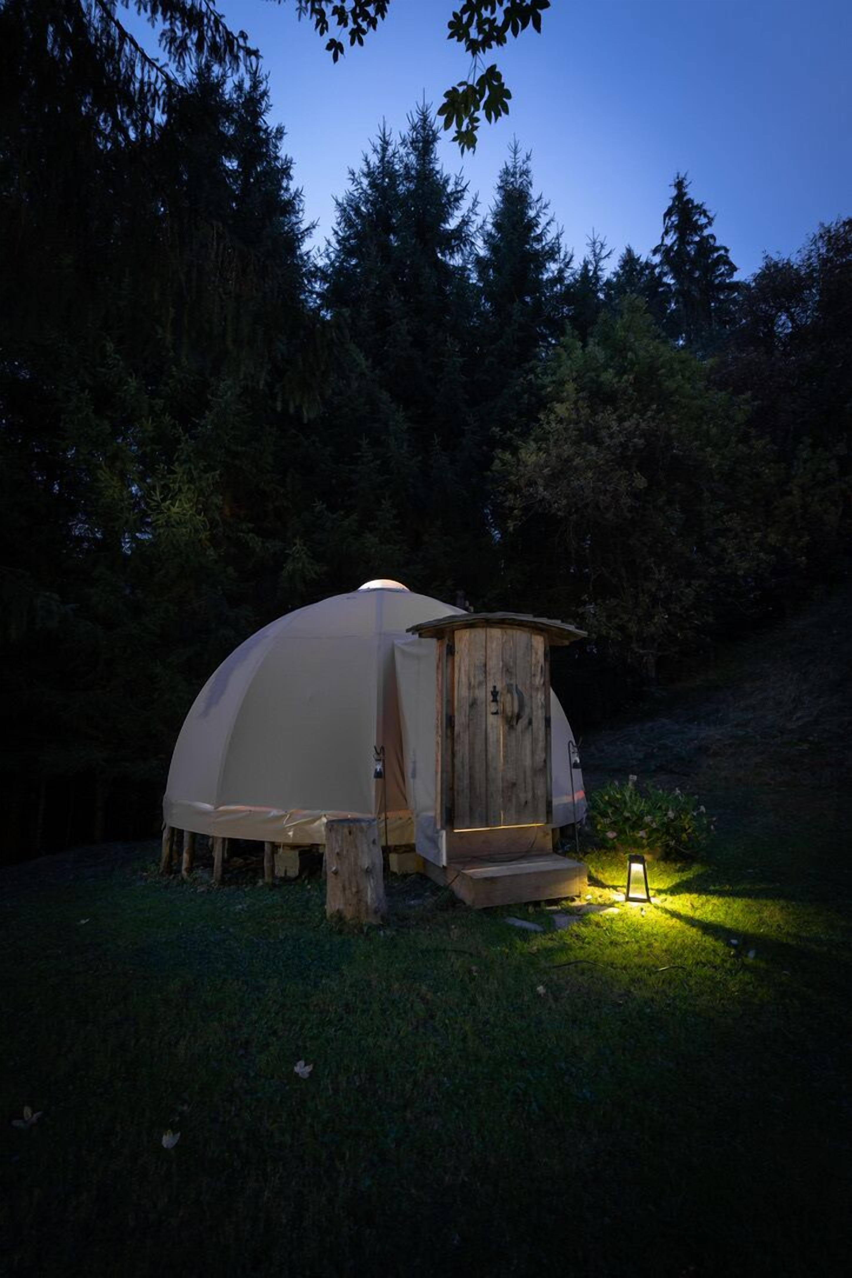 Tent (Lodge Couple) | Individually decorated, individually furnished, free WiFi, bed sheets