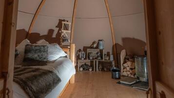 Tente (Lodge Couple) | Décoration personnalisée, ameublement personnalisé, Wi-Fi gratuit
