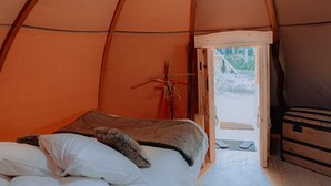 خيمة (Lodge Couple) | واي فاي مجانًا وبديكورات فريدة لكل غرفة وطراز فريد لكل وحدة