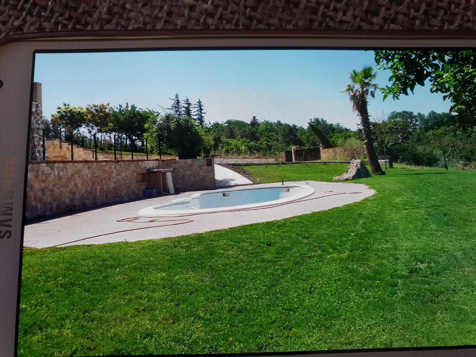 Piscine extérieure (ouverte en saison)