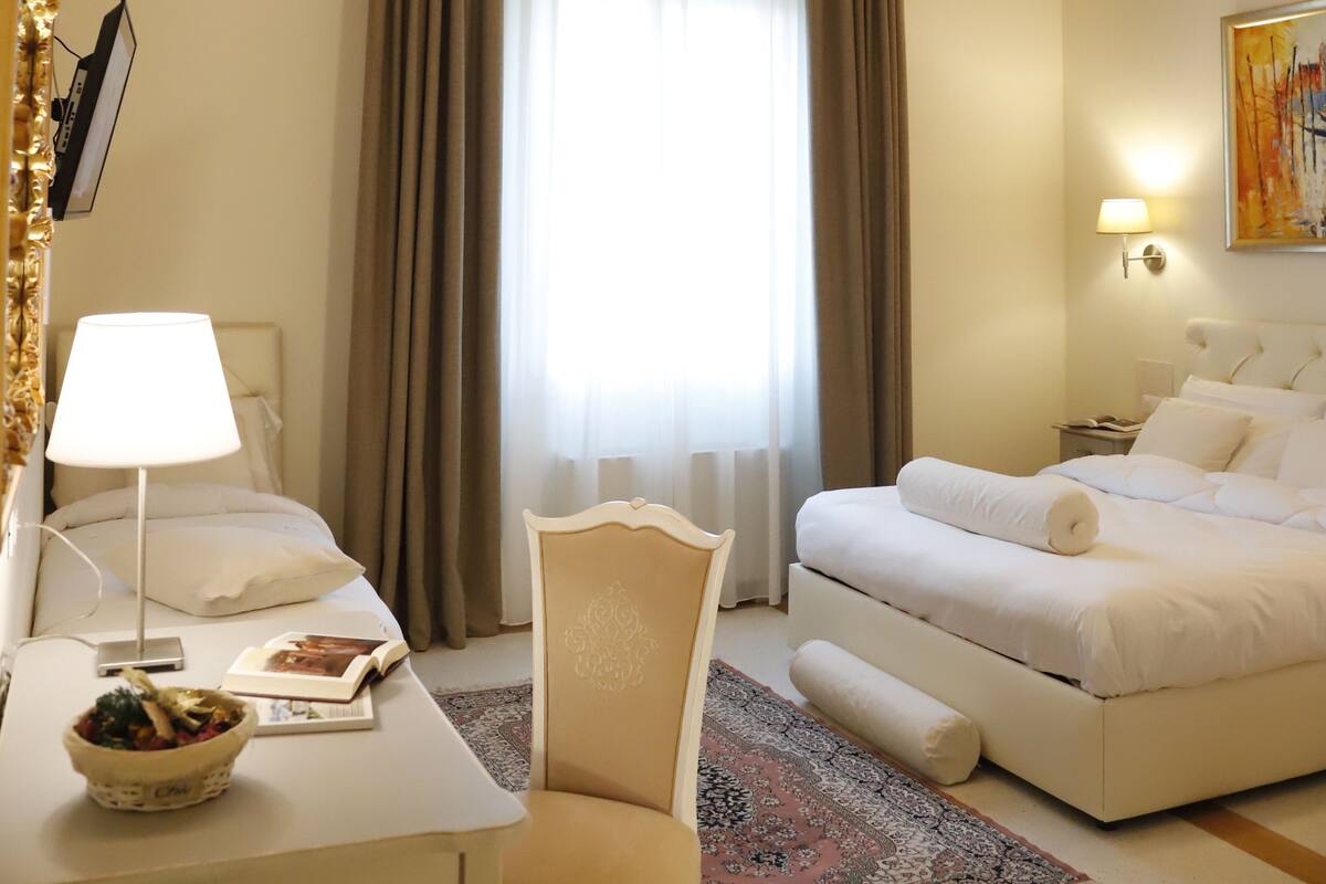 Superior Suite | Frette Italian sheets, premium bedding, down duvets, memory-foam beds