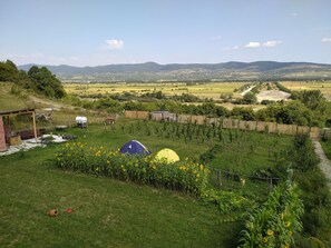 Habitación panorámica doble, 1 cama de matrimonio, vistas a la colina | Exterior