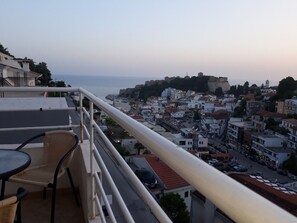 ห้องพักสำหรับสี่ท่าน | ระเบียง