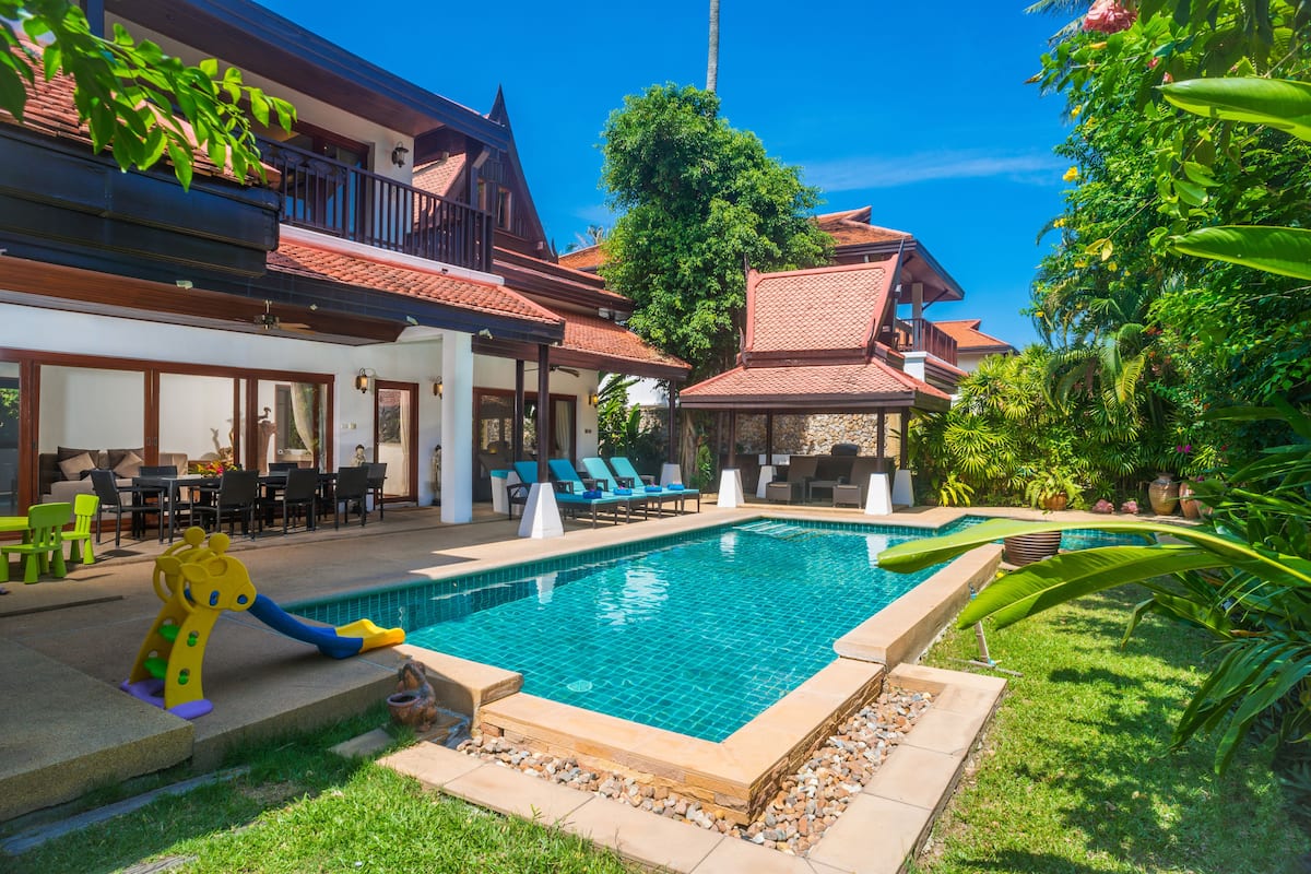 Private pool