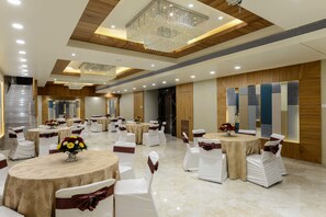 Restaurant - The Hubstreet Hotel (Bhopal)