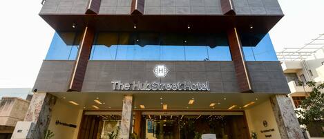 Fachada de la propiedad