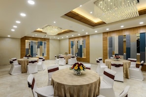 Restaurant - The Hubstreet Hotel (Bhopal)