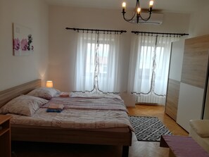 Apartment (2+2) | Living room