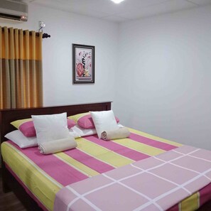 Deluxe Room, 1 Double Bed, Garden View