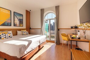 Blackout drapes, soundproofing, free WiFi, bed sheets - El Balcón de la Bahía Suites (Santander)
