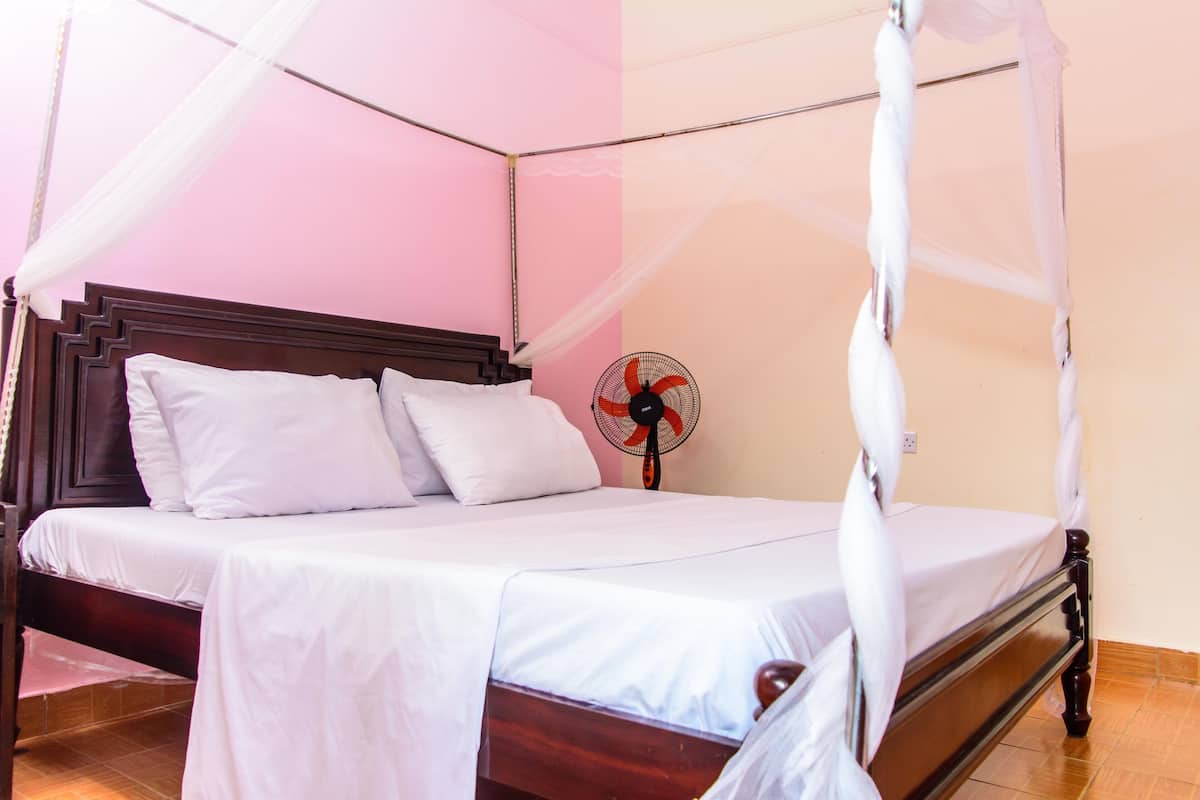 2 bedrooms, Egyptian cotton sheets, premium bedding