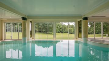 Indoor pool, pool loungers