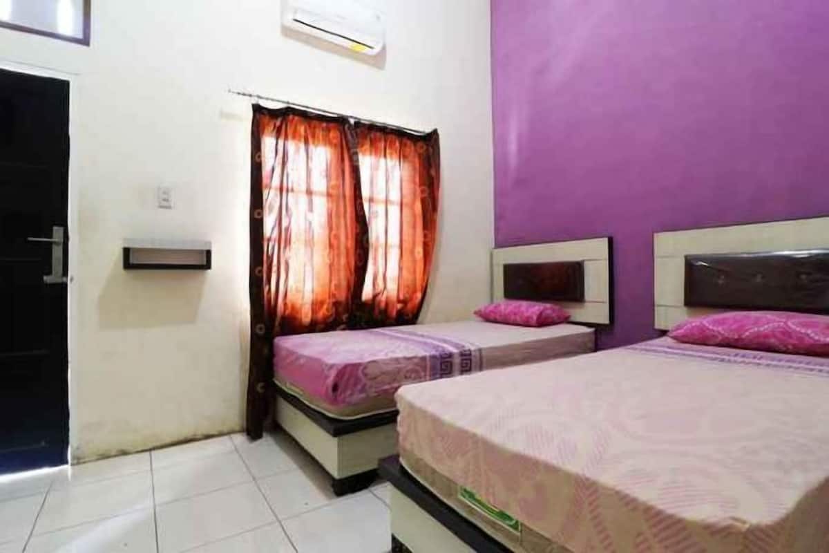 Schreibtisch, kostenloses WLAN, Bettwäsche