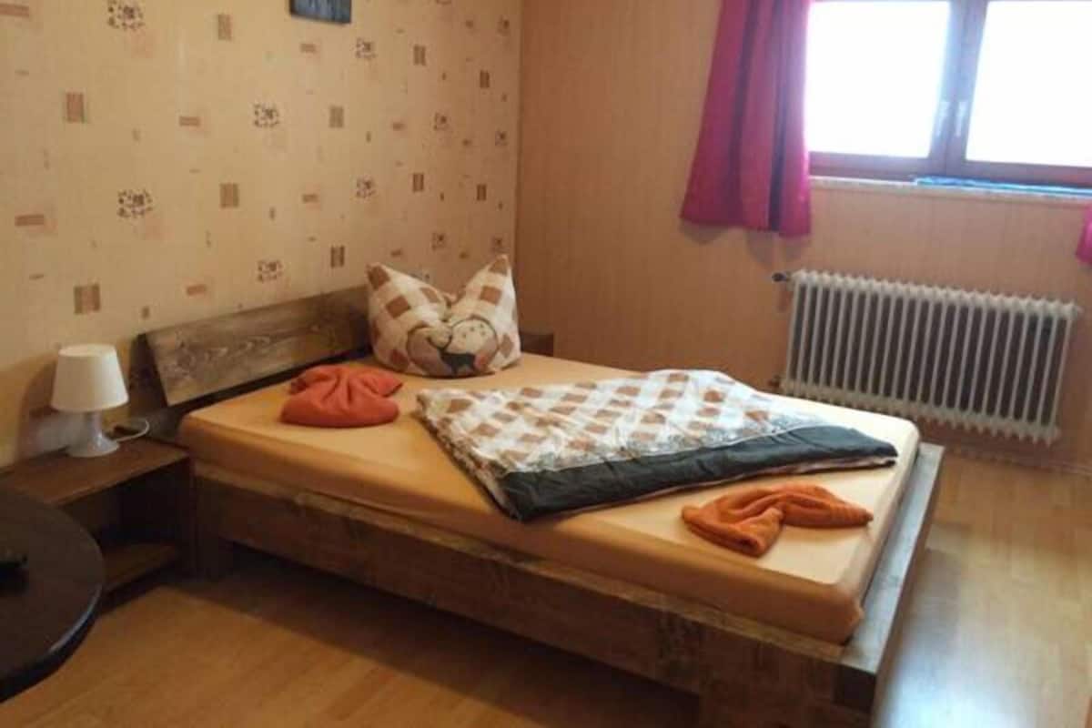 Single Room, 1 Large Single Bed, Non Smoking, Garden View