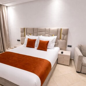 Premium Apartment, 2 Bedrooms | Premium bedding, in-room safe, individually decorated, laptop workspace