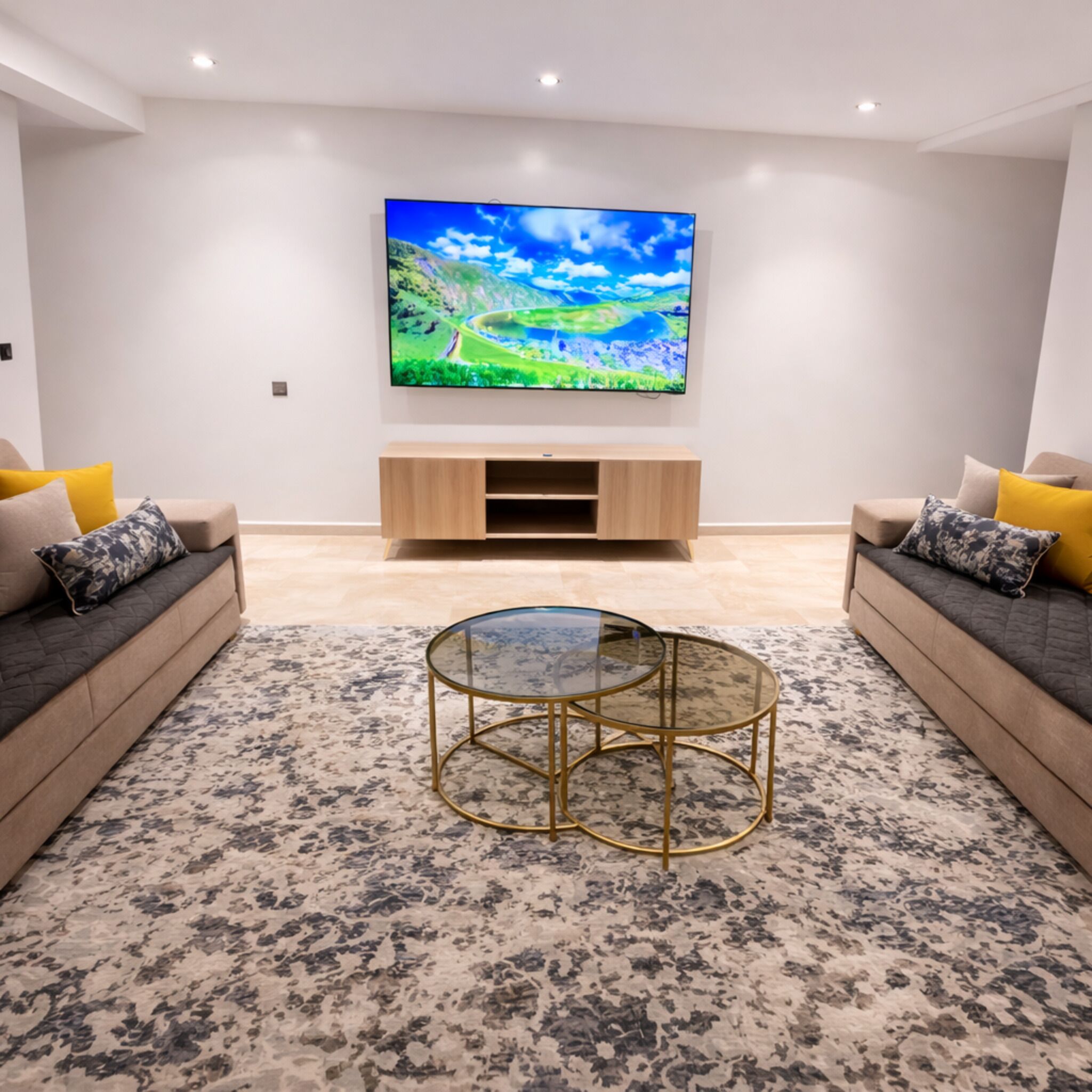 Standard Apartment, 1 Bedroom | Peralatan tempat tidur premium, peti besi dalam bilik 